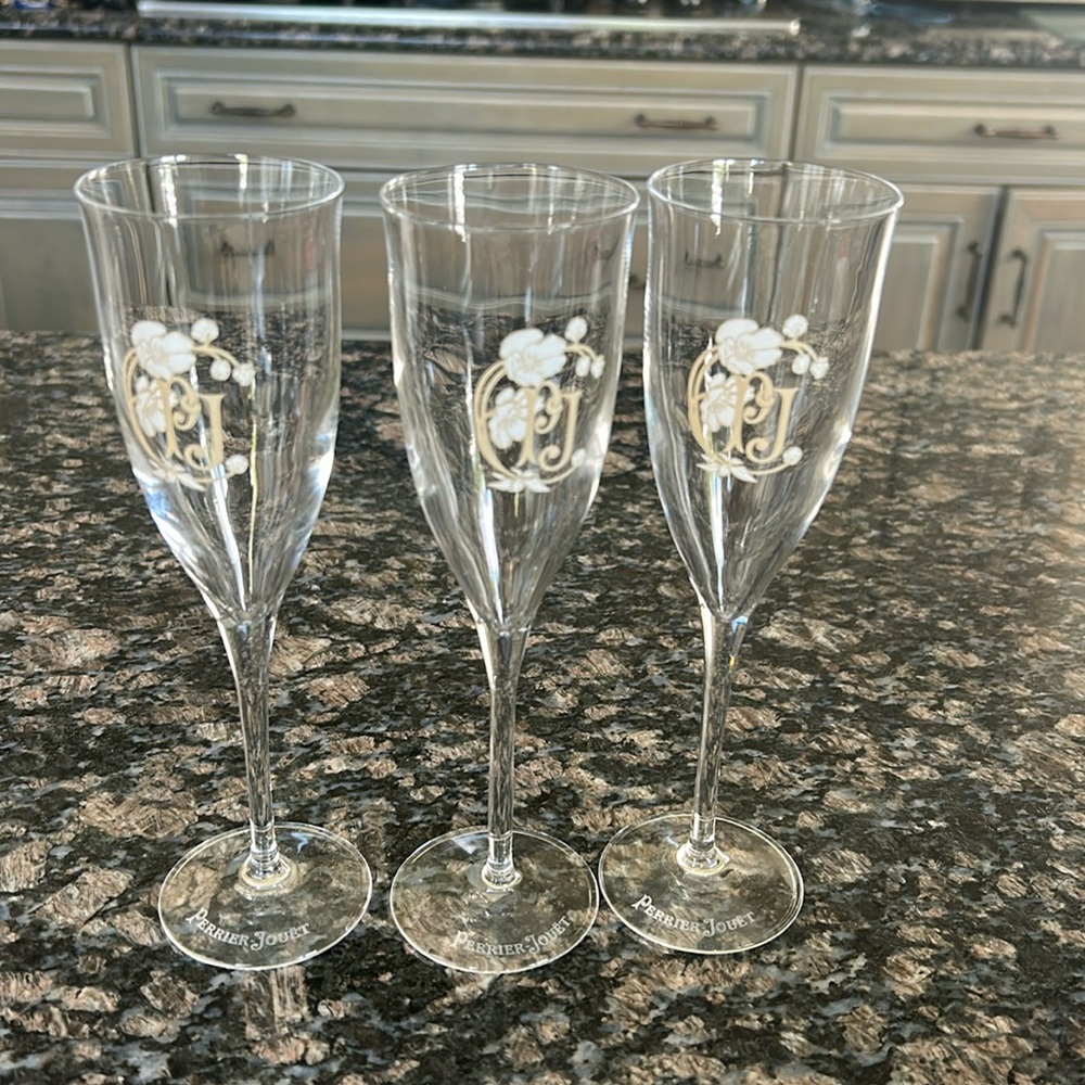 PERRIER JOUET CHAMPAGNE GLASSES SET OF 3